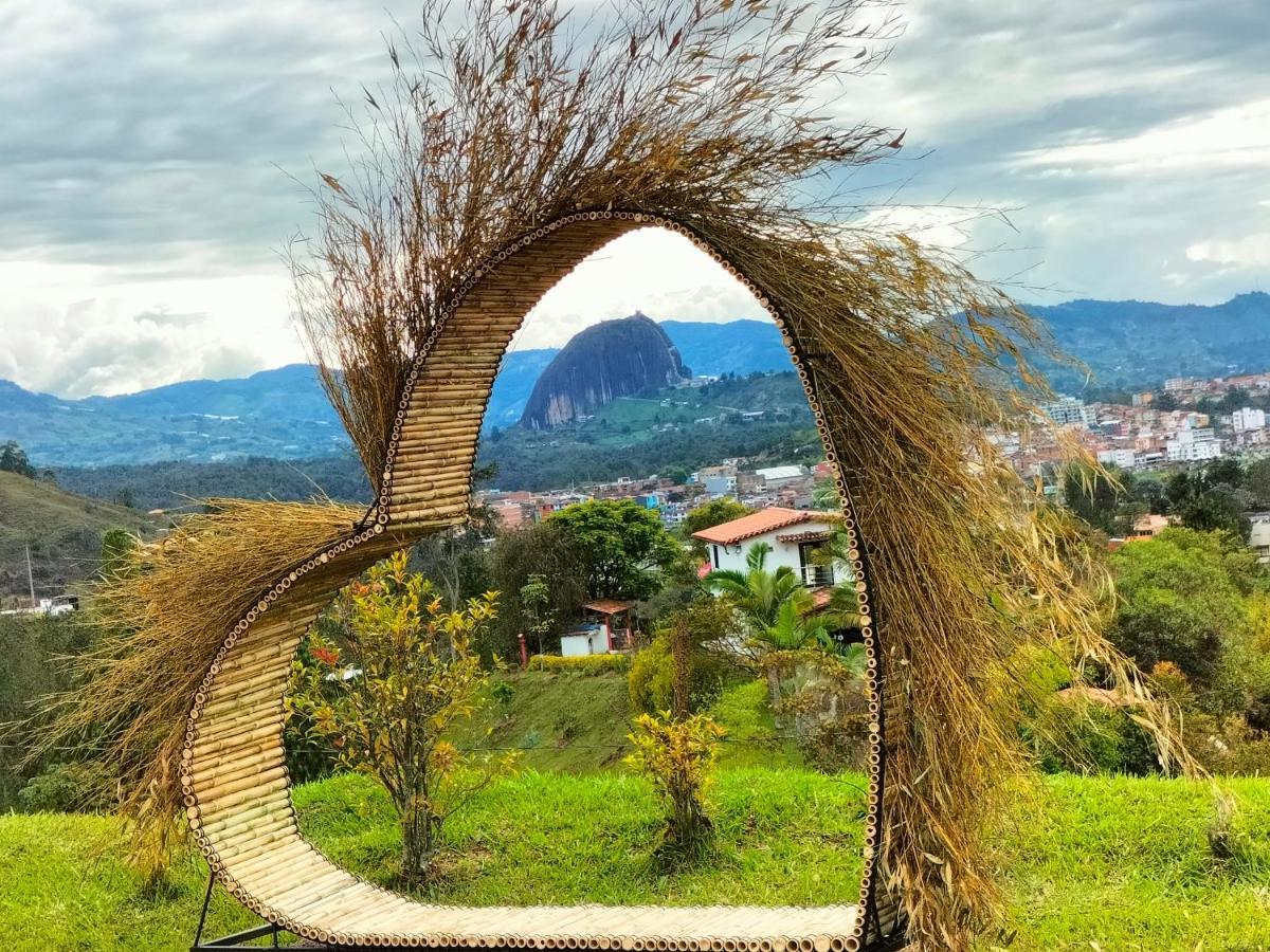 Готель El Mirador De Guatape 2 Екстер'єр фото