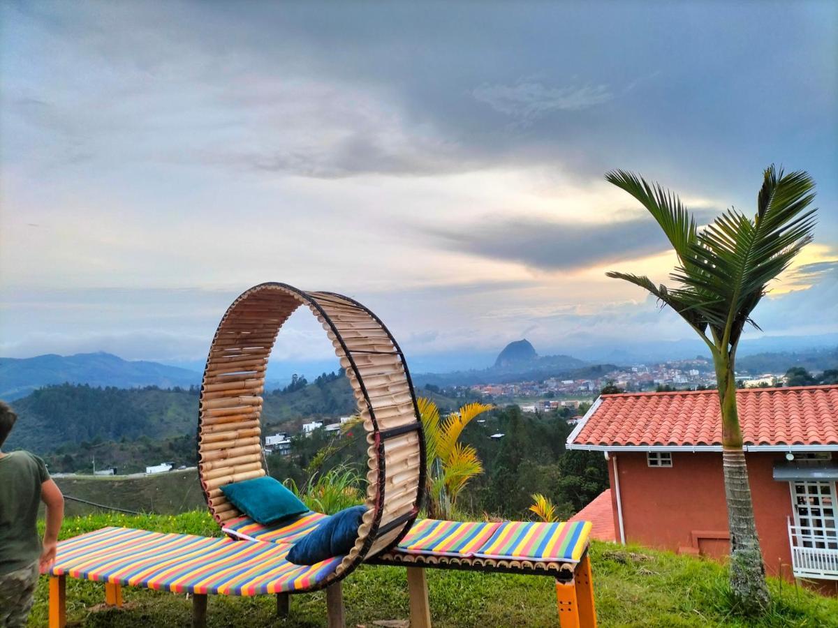 Готель El Mirador De Guatape 2 Екстер'єр фото